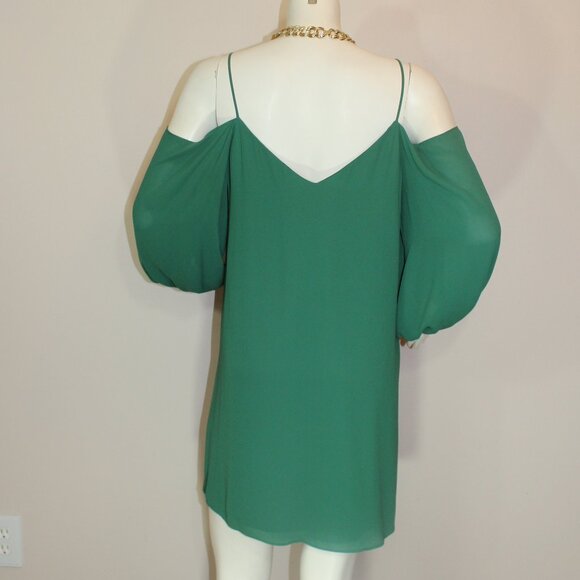 Alice  + Olivia Carli cold shoulder green mini  lined dress size Medium - Picture 4 of 7